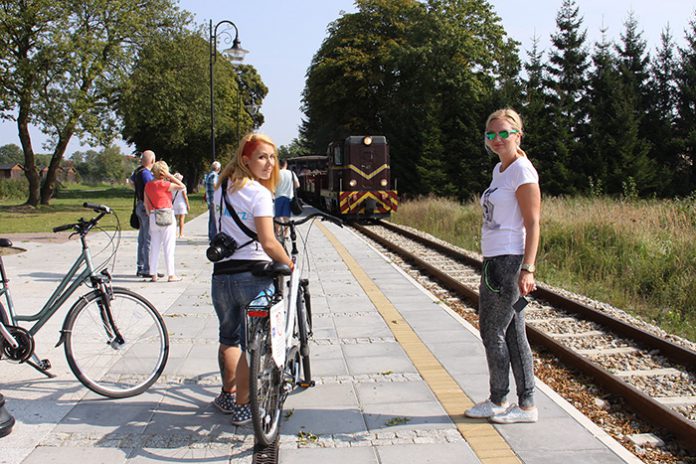 azpomorze-kolejka-w-Niechorzu-fot-W-Helinski