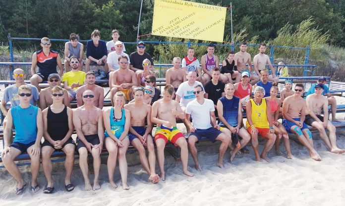 Tradycyjnie już turnieje losowane „Pustkowo Beach” mają największą frekwencję. Fot. Magda HAJDUK