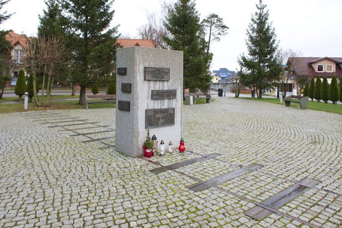 sybiracy_pomnik